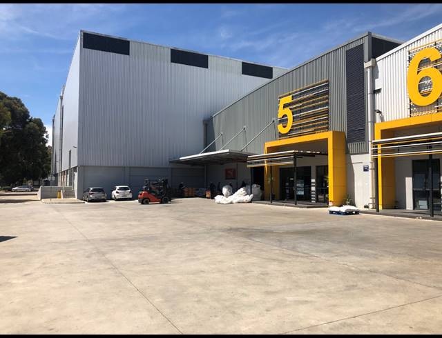 2,308M² FACTORY TO LET IN AIRPORT INDUSTRIA